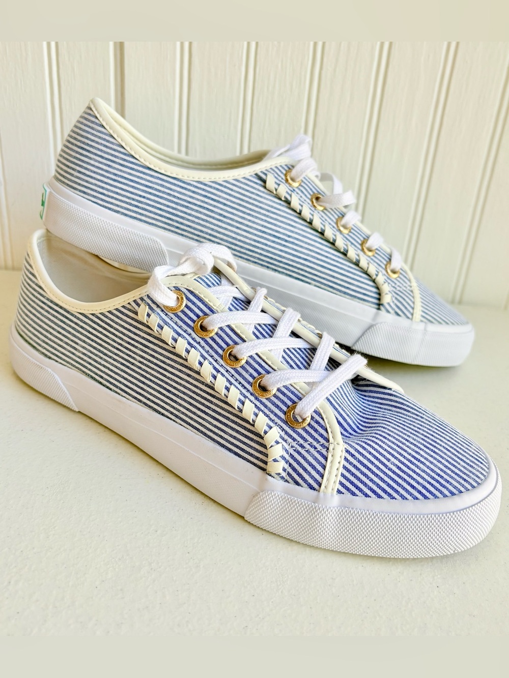 NEW Jack Rogers Carter blue white seersucker sneakers size 6.5 women’s, no box.